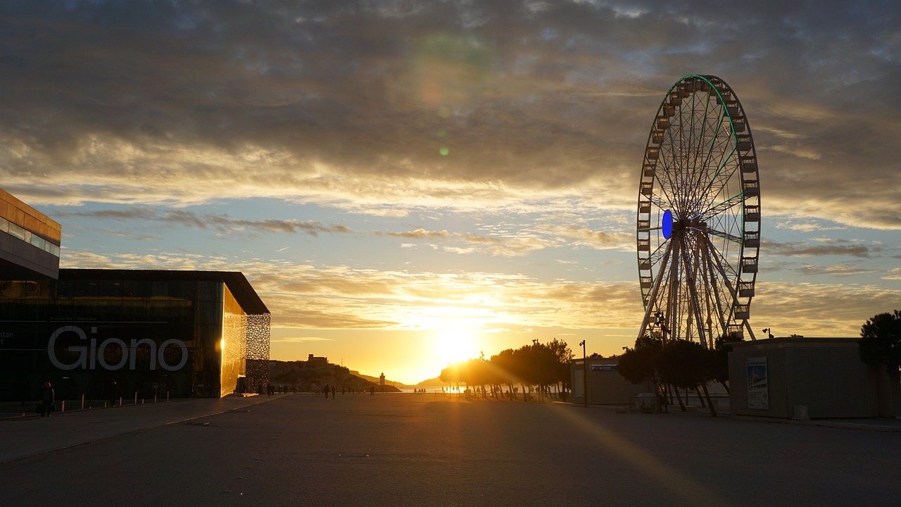 ferris-wheel-5458498_1280.jpg